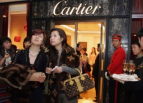 chinese-consumers-Cartier